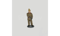 u03 - Старинный пожарный - фигурка в масштабе 1/43