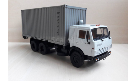 КАМАЗ-53212 контейнеровоз, масштабная модель, AVD Models, 1:43, 1/43