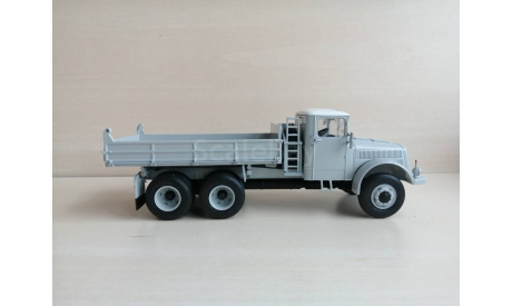 TATRA 111S2, масштабная модель, AVD Models, scale43