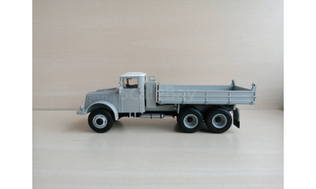 TATRA 111S2, масштабная модель, AVD Models, scale43
