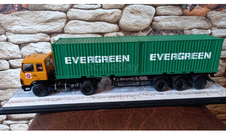 МАЗ 5432 с контейнеровозом МАЗ 938920, масштабная модель, SSM, 1:43, 1/43