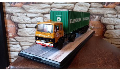 МАЗ 5432 с контейнеровозом МАЗ 938920, масштабная модель, SSM, 1:43, 1/43