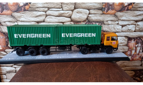 МАЗ 5432 с контейнеровозом МАЗ 938920, масштабная модель, SSM, 1:43, 1/43