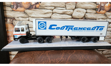 МАЗ-6422 с полуприцепом Lamberet Sovtransavto SSM, масштабная модель, Start Scale Models (SSM), 1:43, 1/43