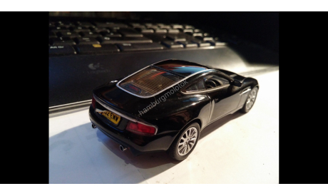 1141 1:43 minichamps bond collection aston martin v12 vanquish, масштабная модель, scale43