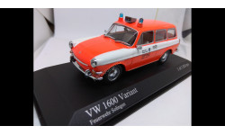 472 Minichamps VW 1600 Variant Feuerwehr Solingen 1:43 пожарная