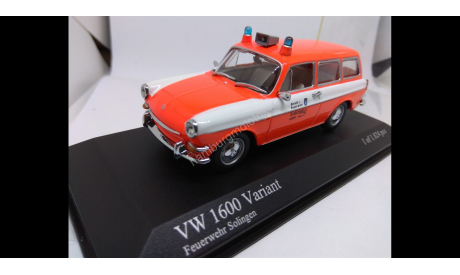 472 Minichamps VW 1600 Variant Feuerwehr Solingen 1:43 пожарная, масштабная модель, scale43, Volkswagen