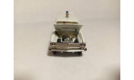 Газ 2402 скорая помощь, масштабная модель, Тантал, scale43