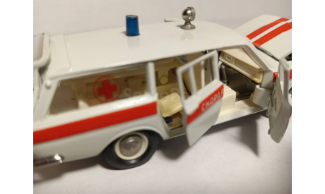 Газ 2402 скорая помощь, масштабная модель, Тантал, scale43