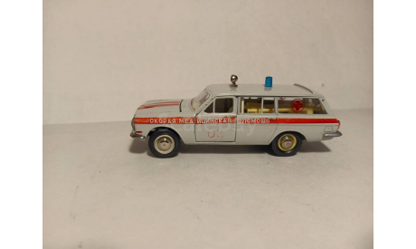 Газ 2402 скорая помощь Агат, масштабная модель, Тантал, scale43