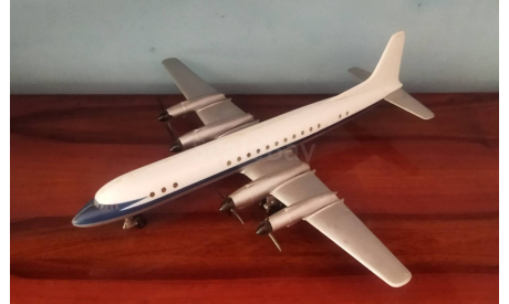 KVZ VEB Plasticart Ilyushin Il-18 1:100 Lufthansa-modellbaukasten, сборные модели авиации, scale100