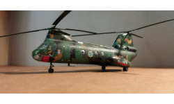 Pro built UH46 Sea Knight 1/72 Airfix helicopter model