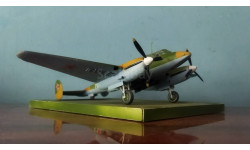 built & painted Petlyakov Pe-2 1/72 Italeri aircraft model