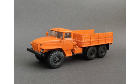 Урал-4320 бортовой, оранжевый, масштабная модель, Автоистория (АИСТ), 1:43, 1/43