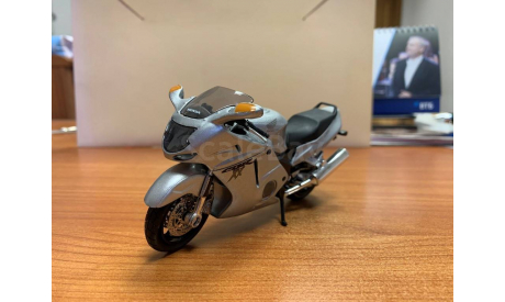 Honda CBR 1100 XX Super blackbird, scale 1:18, Maisto, масштабная модель мотоцикла, scale18