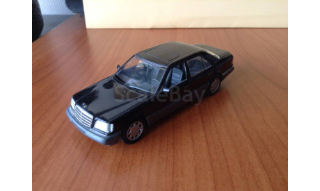 Mercedes-Benz W124 E- class Saloon 1994 blue black met MINICHAMPS, масштабная модель, scale43