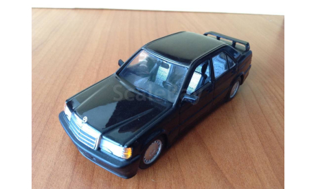 Mercedes-Benz W201 190E 2.3-16 1984-88 blue black met. MINICHAMPS, масштабная модель, scale43