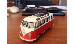 VW Kastenwagen T1 BULL NOSE SAMBA BUS 1958 red/creme MINICHAMPS