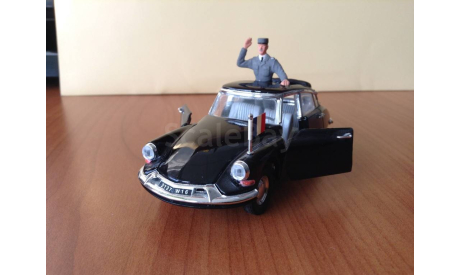 CITROEN DS 19 BERLINA 1956 black RIO (фигура Ш. де Голля), масштабная модель, scale43, Citroën