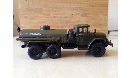 ЗИЛ 131 хаки бензовоз огнеопасно Элекон, масштабная модель, scale43