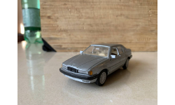 BMW 520 limousine E39 Scale 1:43 Made in China