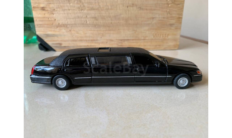 Lincoln Continental town car stretch limousine 1999, Kinsmart, масштабная модель, scale43