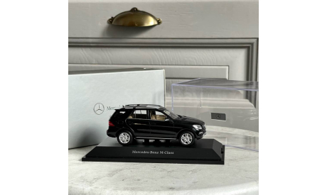 Модель 1:43 Mercedes GLE ML-Class W166 (Черный) Minichamps B66960060, масштабная модель, Mercedes-Benz, scale43