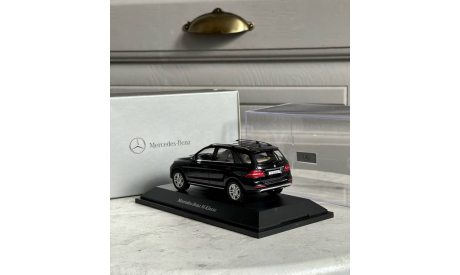 Модель 1:43 Mercedes GLE ML-Class W166 (Черный) Minichamps B66960060, масштабная модель, Mercedes-Benz, scale43