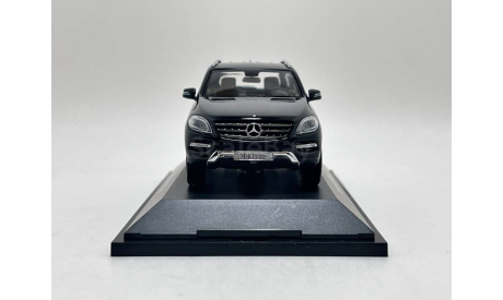 Модель 1:43 Mercedes GLE ML-Class W166 (Черный) Minichamps B66960060, масштабная модель, Mercedes-Benz, scale43