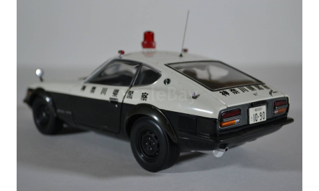 Fairlady 240ZG (HS30H)  KANAGAWA Pref. Police Car (08216A Nissan), масштабная модель, Kyosho, 1:18, 1/18
