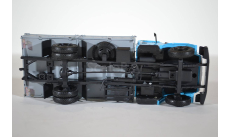 ЗИЛ-4331 бортовой, (голубой серый), масштабная модель, 1:43, 1/43
