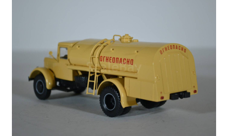 Топливозаправщик ТЗ-200, бежевый, масштабная модель, Автоистория (АИСТ), scale43