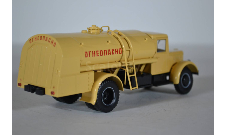 Топливозаправщик ТЗ-200, бежевый, масштабная модель, Автоистория (АИСТ), scale43