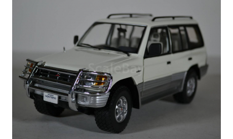 Mitsubishi Montero Long 3.5 V6, 1998, масштабная модель, Sunstar, 1:18, 1/18