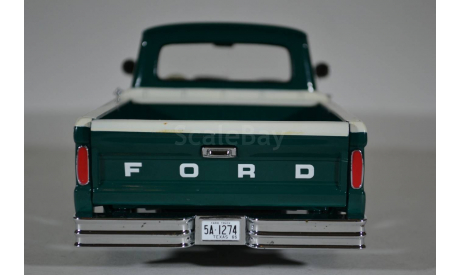 Ford F-100 Custom Cab Pickup - Wimbledon White  Holly Green (Sunstar 1274 1966), масштабная модель, 1:18, 1/18