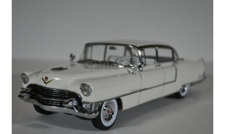 CADILLAC Fleetwood Series 60 1955 белый, масштабная модель, Greenlight Collectibles, scale18