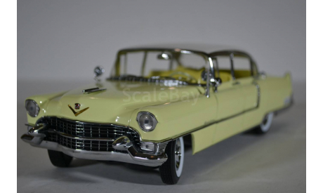 CADILLAC Fleetwood Series 60 1955 желтый с белой крышей, масштабная модель, Greenlight Collectibles, scale18