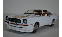 FORD Mustang II King Cobra 1978 белый золотой, масштабная модель, Greenlight Collectibles, scale18