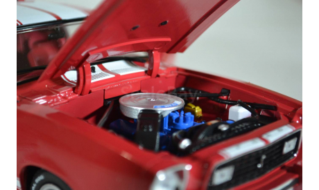 FORD Mustang II Cobra II 1978 красный с белыми полосами, масштабная модель, Greenlight Collectibles, 1:18, 1/18