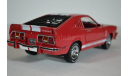 FORD Mustang II Cobra II 1978 красный с белыми полосами, масштабная модель, Greenlight Collectibles, scale18