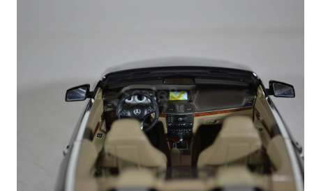 MERCEDES-BENZ E500 Cabriolet (A207) 2010 черный, масштабная модель, Norev, scale18