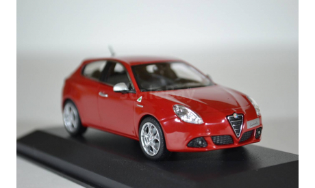 ALFA ROMEO GIULIETTA - 2010 - RED, масштабная модель, Minichamps, scale43