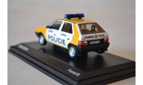 Skoda Favorit 1987(708XY 04), масштабная модель, Abrex, Škoda, scale43