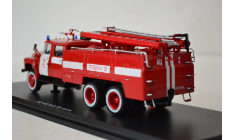 АЦ40 (133ГЯ) красная _Полтава_, масштабная модель, Start Scale Models (SSM), 1:43, 1/43