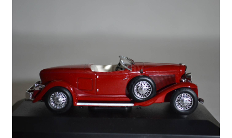 Auburn Boat Tail Roadster 1933, сборная модель автомобиля, WhiteBox, scale43