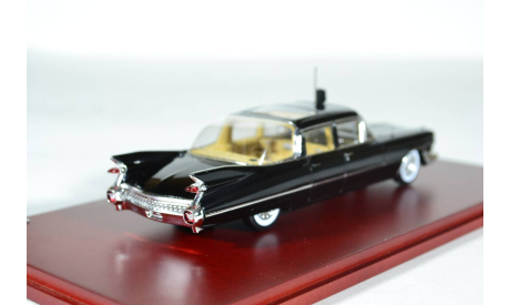 Cadillac 1958 Series 75 Limousine Bubble Top Queen Elizabeth II, масштабная модель, TSM Model, scale43