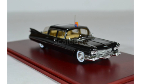 Cadillac 1958 Series 75 Limousine Bubble Top Queen Elizabeth II, масштабная модель, TSM Model, scale43