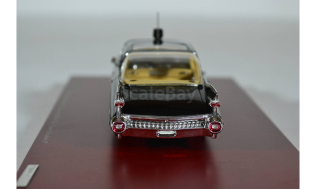 Cadillac 1958 Series 75 Limousine Bubble Top Queen Elizabeth II, масштабная модель, TSM Model, scale43