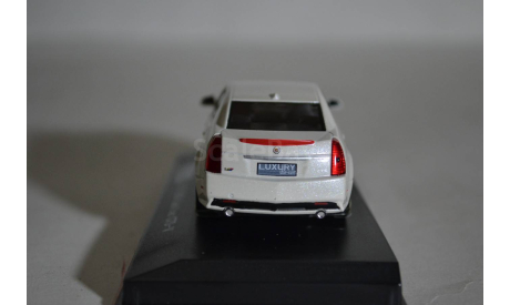 Cadillac CTS8_V 2009 (LDCTS500_WH), масштабная модель, Luxury Diecast (USA), scale43