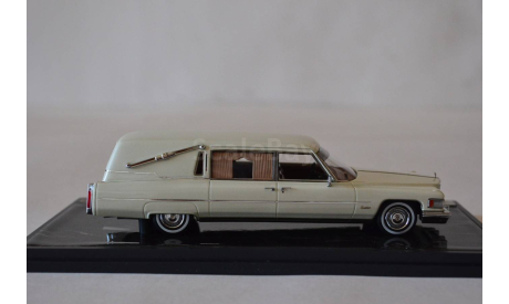 Cadillac Fleetwood Superior Hearse 1976 (341), масштабная модель, matrix, scale43